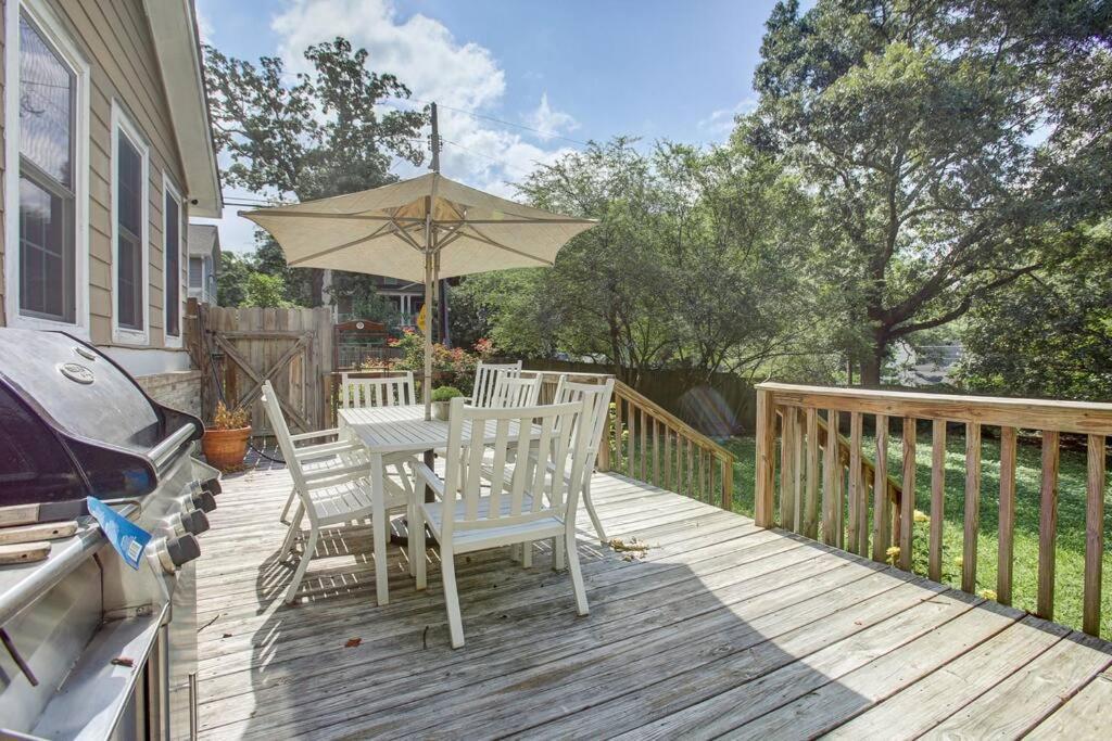 Sleeps16, Spacious Home, Close To Downtown, Beltline, And Walk To Restaurants, 75" Tv, 2 Person Jacuzzi, Ping Pong Atlanta Exterior photo