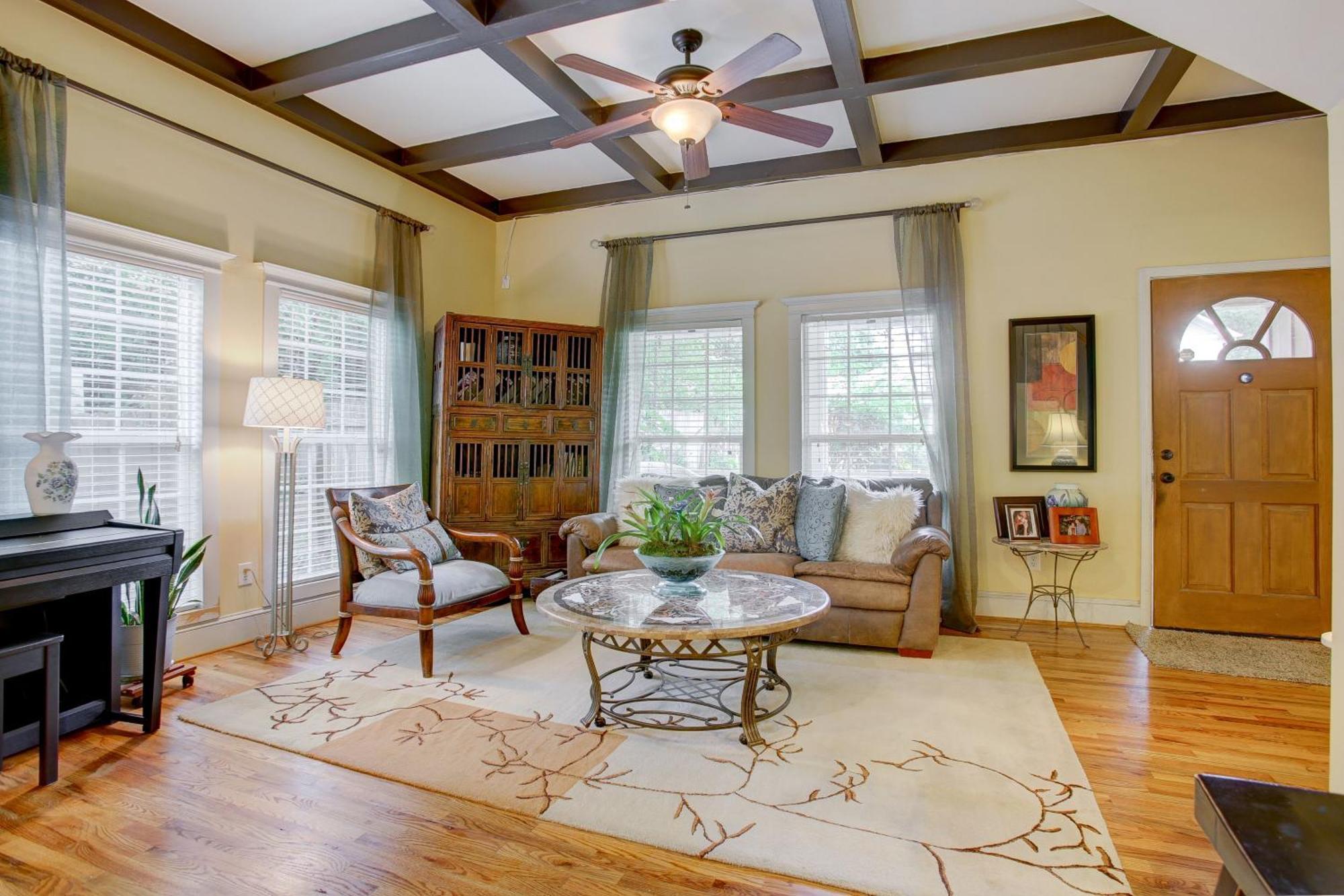 Sleeps16, Spacious Home, Close To Downtown, Beltline, And Walk To Restaurants, 75" Tv, 2 Person Jacuzzi, Ping Pong Atlanta Exterior photo